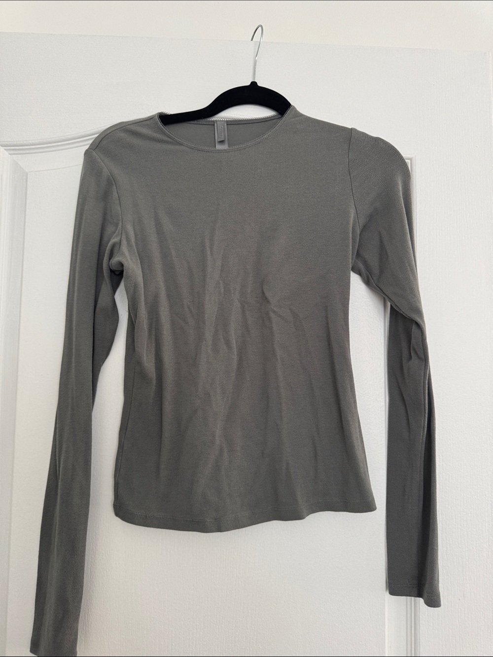 Skims Long Sleeve Crew Neck Top in Olive Gray